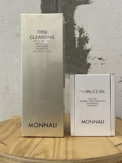 MONALI スキンケアシリーズ。クレンジング、ソープ、ピーリングから基礎化粧のオイルまでのラインナップを揃えています。
若返りが出来る成分テロメアを使いお肌の透明感とモチモチ感が感動レベル◎